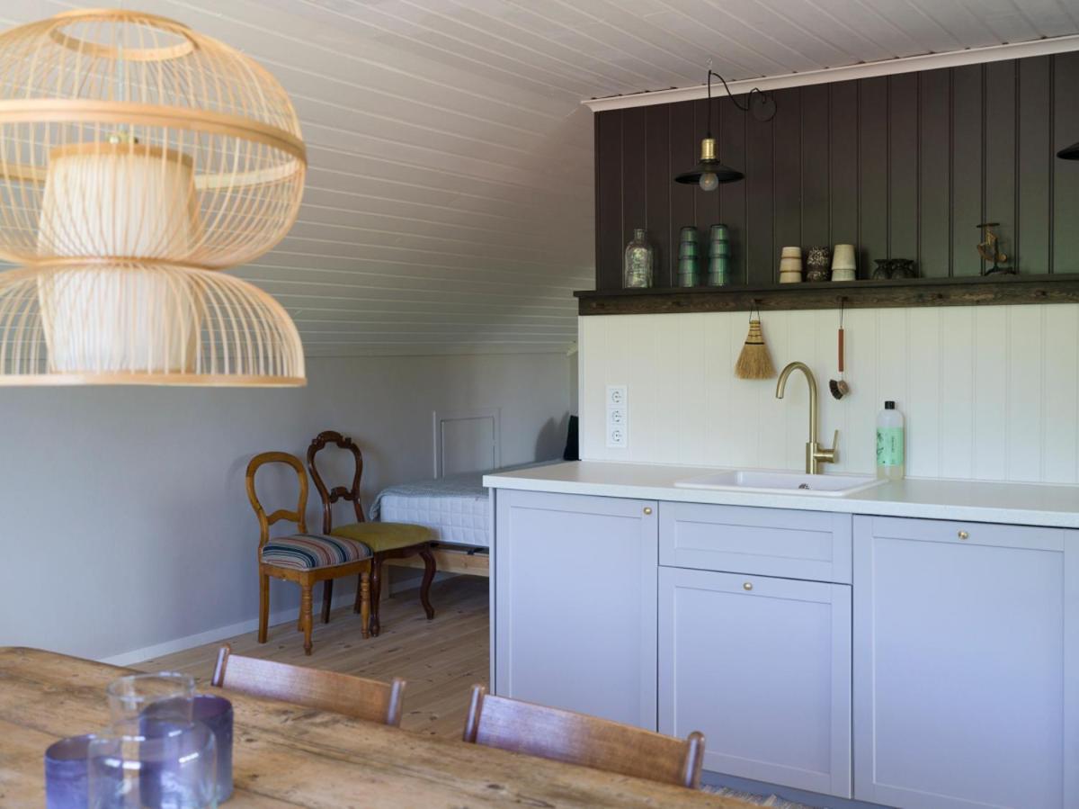 Lovely, Bright Apartment Overlooking Nature Fiskebäckskil Extérieur photo