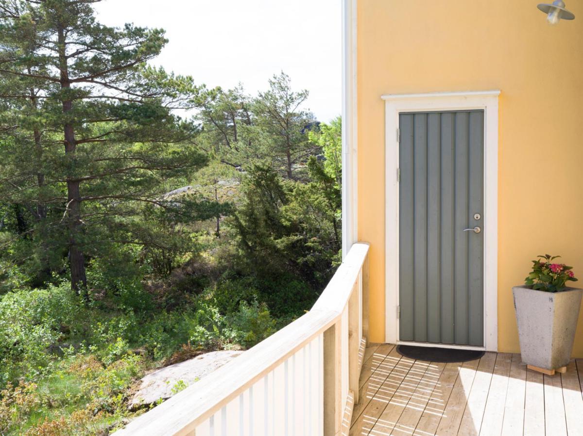 Lovely, Bright Apartment Overlooking Nature Fiskebäckskil Extérieur photo